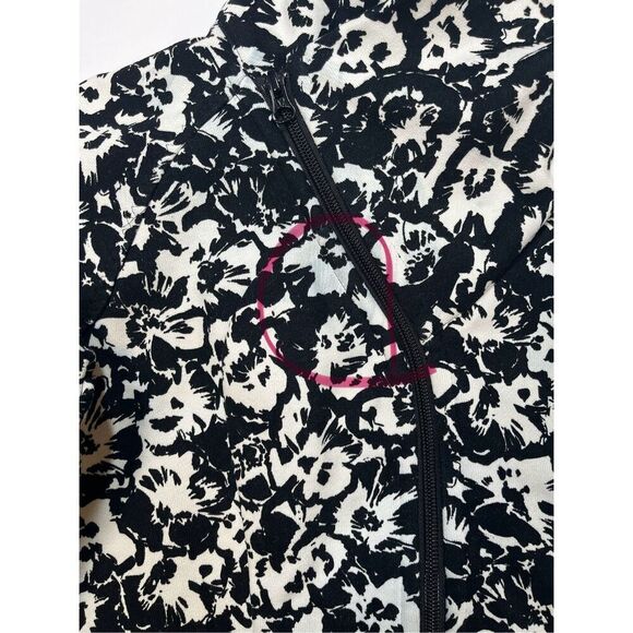 Lululemon Cozy Cuddle Up Jacket Fleur Sombre White Black Style W4IDCS Size 6 - Picture 8 of 14